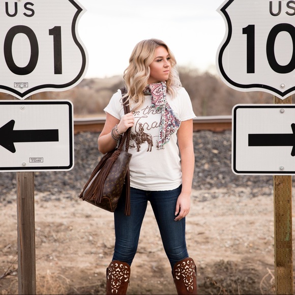 Meet your Posher, Karina - Picture 8 of 8